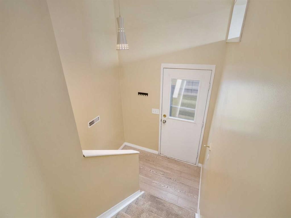 1-269 Laval Boulevard West, Lethbridge, AB - Indoor Photo Showing Other Room