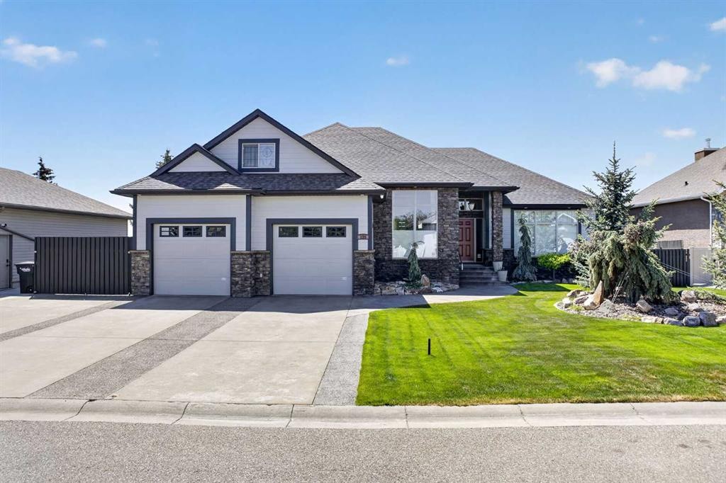 135 Garrison Drive, Fort Macleod, AB - Outdoor With Facade