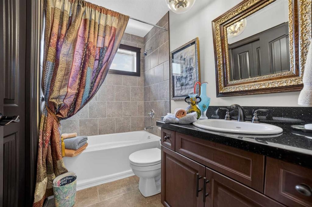 135 Garrison Drive, Fort Macleod, AB - Indoor Photo Showing Bathroom