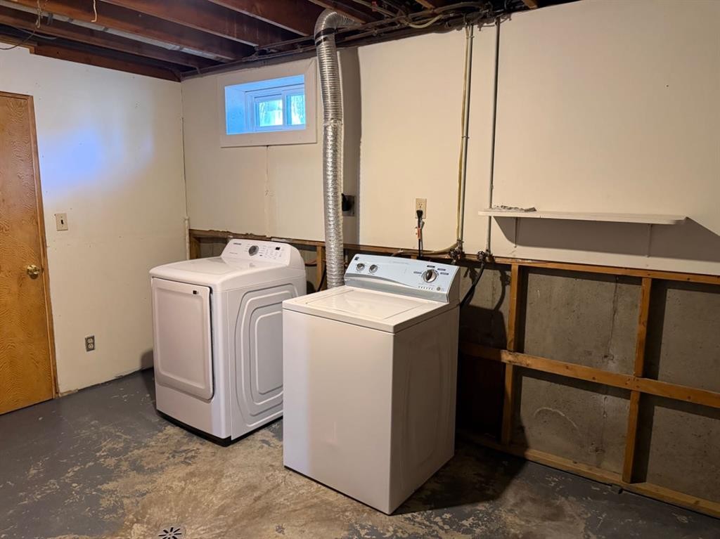 232 Rubie Crescent, Nobleford, AB - Indoor Photo Showing Laundry Room