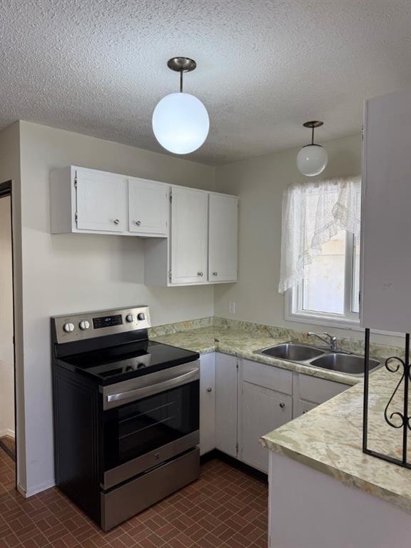 232 Rubie Crescent, Nobleford, AB - Indoor Photo Showing Kitchen With Double Sink