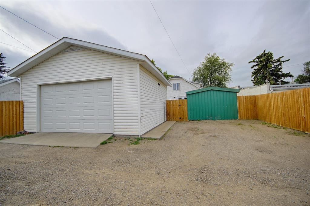 5109 44 Ave, Taber, AB - Outdoor With Exterior