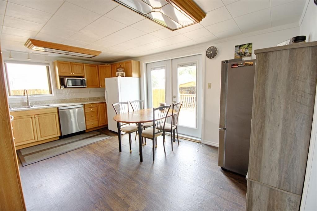 5109 44 Ave, Taber, AB - Indoor