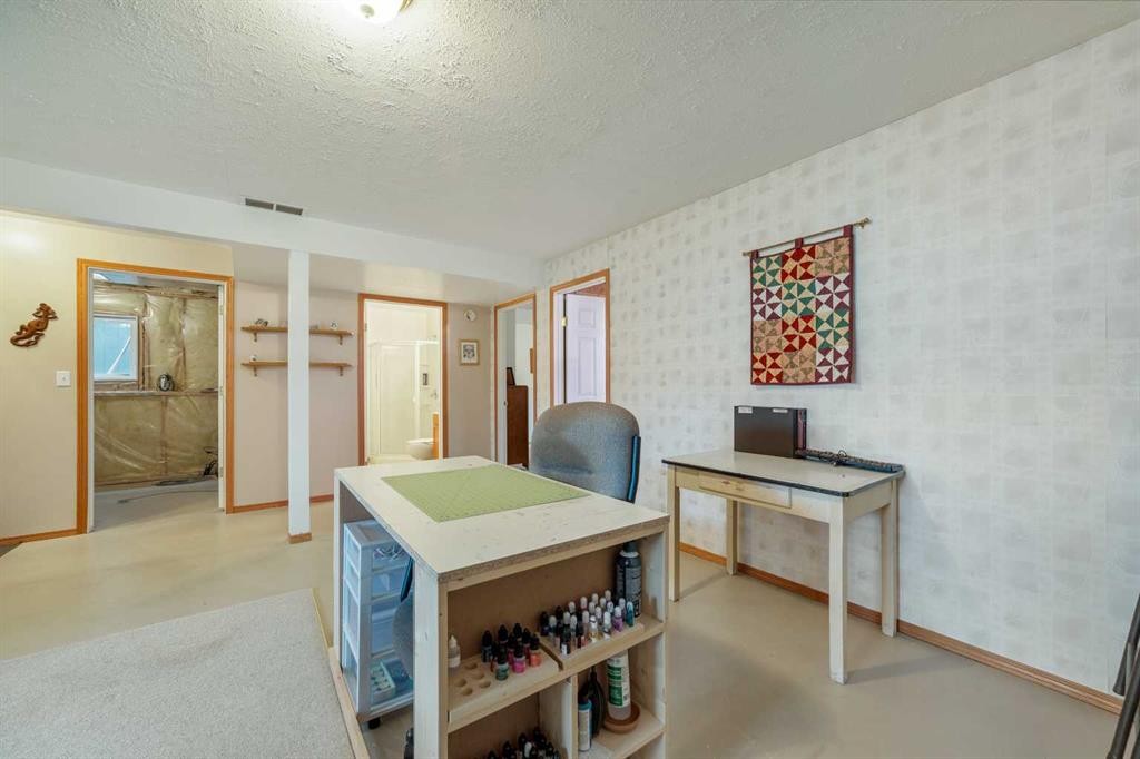 781 Red Crow Boulevard West, Lethbridge, AB