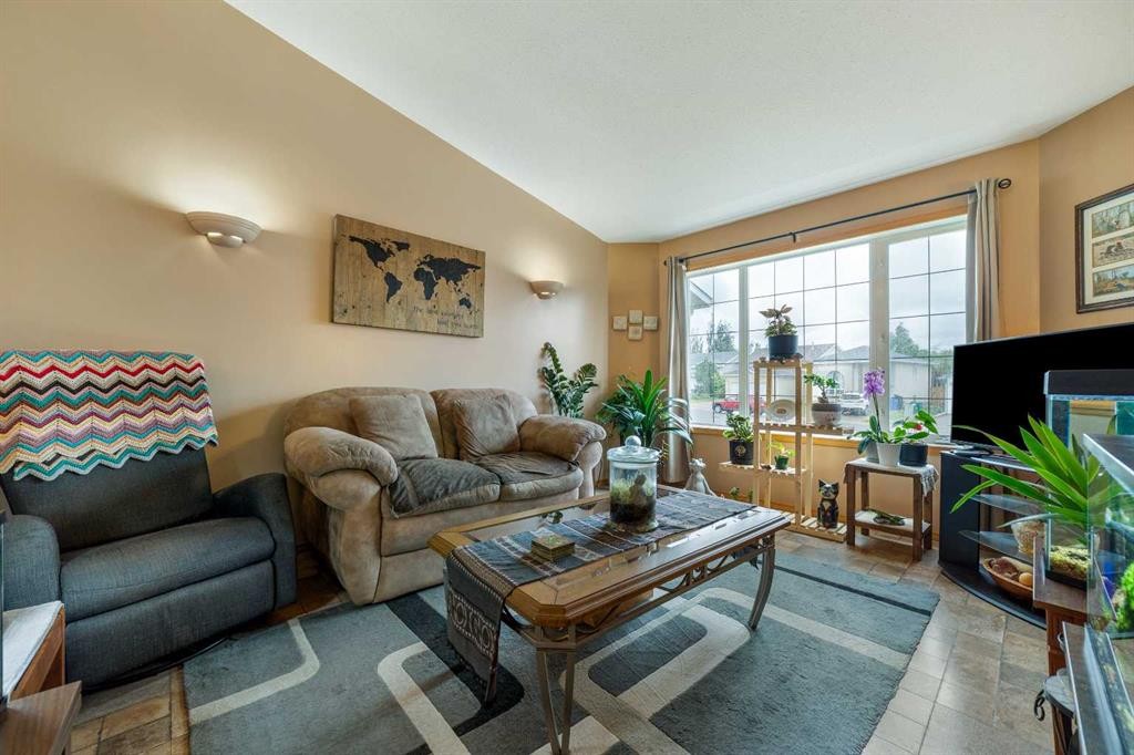 781 Red Crow Boulevard West, Lethbridge, AB