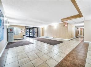 619-5 Berkeley Place West, Lethbridge, AB
