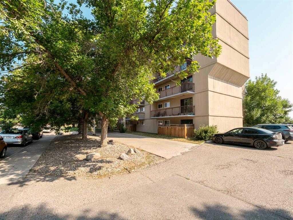 619-5 Berkeley Place West, Lethbridge, AB