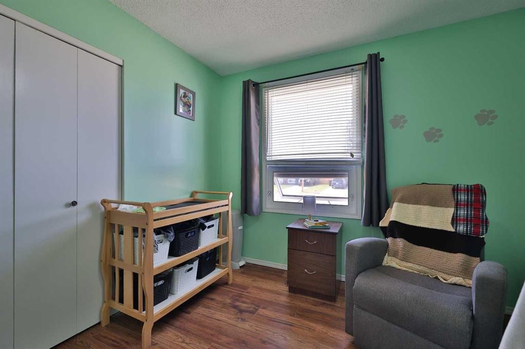 135 N 250 W, Raymond, AB - Indoor