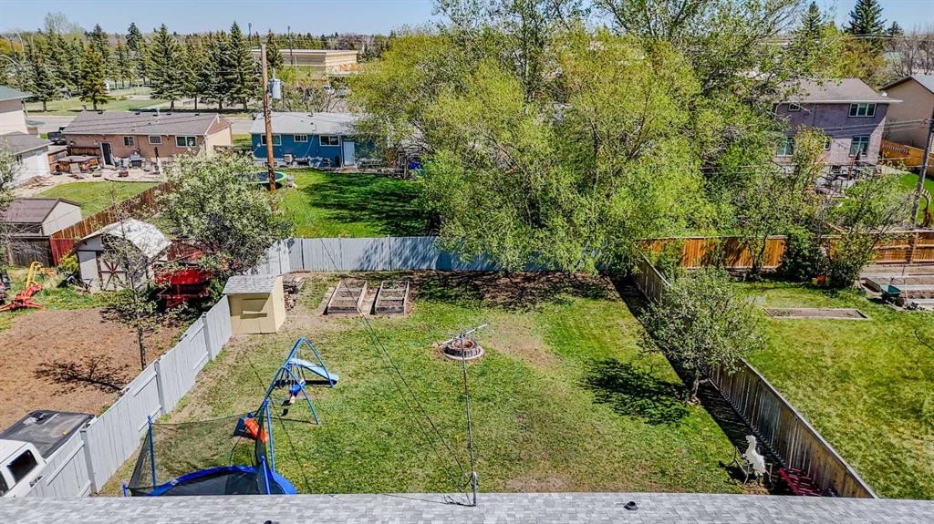 135 N 250 W, Raymond, AB - Outdoor