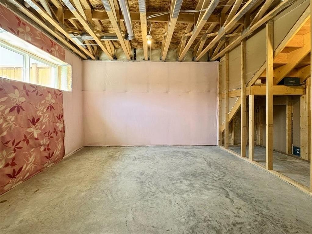 18 Blackwolf Pass North, Lethbridge, AB - Indoor Photo Showing Basement