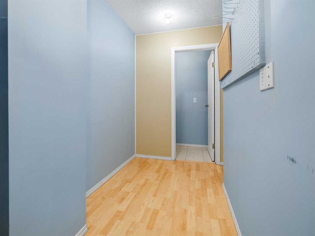 3-269 Laval Boulevard West, Lethbridge, AB - Indoor Photo Showing Other Room