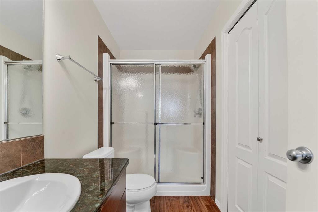28-45 Keystone Terrace West, Lethbridge, AB - Indoor Photo Showing Bathroom