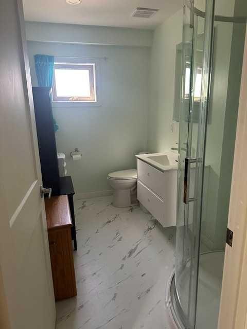 925 West Avenue, Pincher Creek, AB