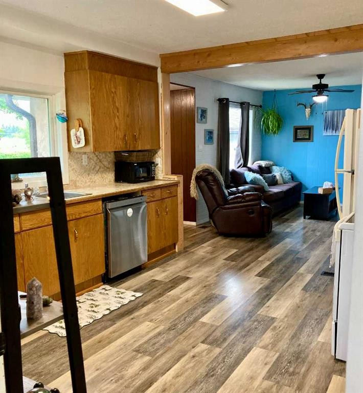 717 227 Street, Hillcrest, AB