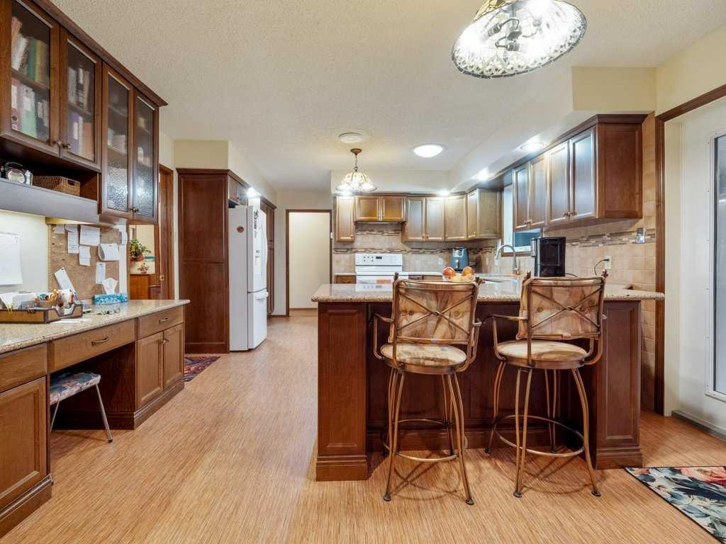 2201 21 Avenue, Coaldale, AB - Indoor Photo Showing Other Room