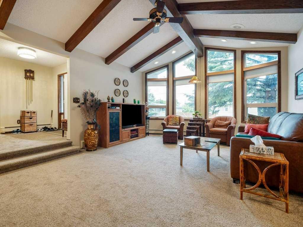 2201 21 Avenue, Coaldale, AB - Indoor