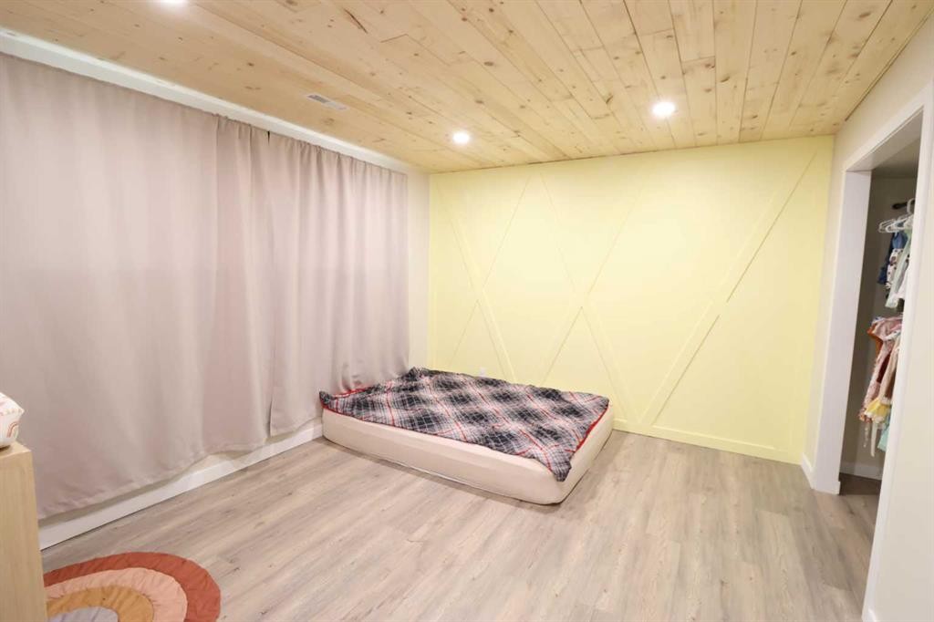 3918 52 St, Taber, AB - Indoor