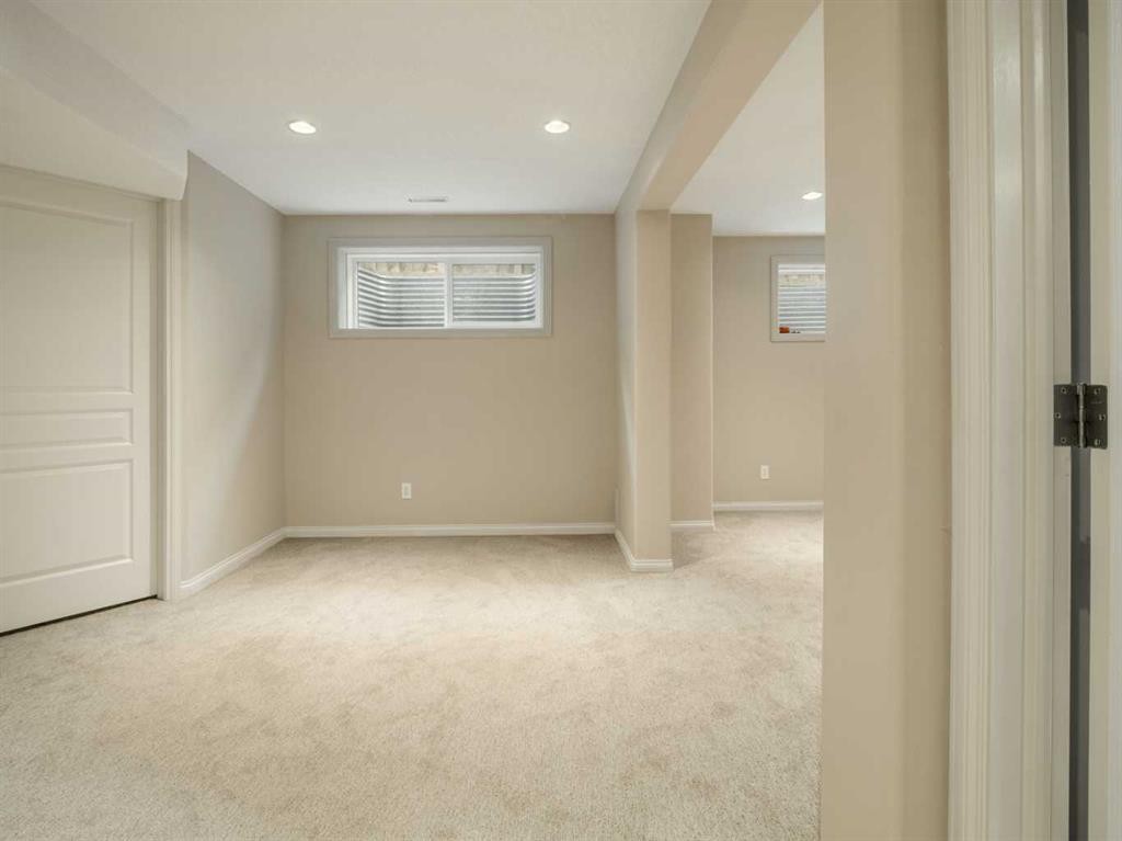 111 Fairmont Road South, Lethbridge, AB