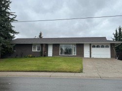 859 2nd Avenue WESTCardston, AB T0K 0K0