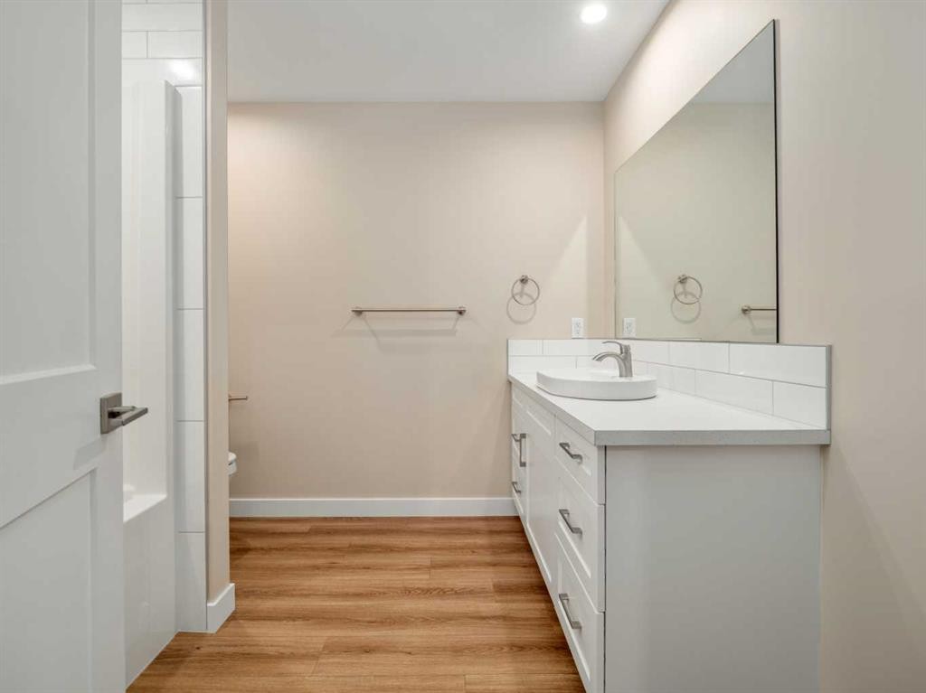 4818 72 Avenue, Taber, AB - Indoor Photo Showing Bathroom