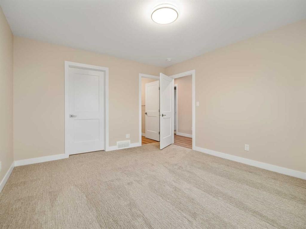 4818 72 Avenue, Taber, AB - Indoor Photo Showing Other Room