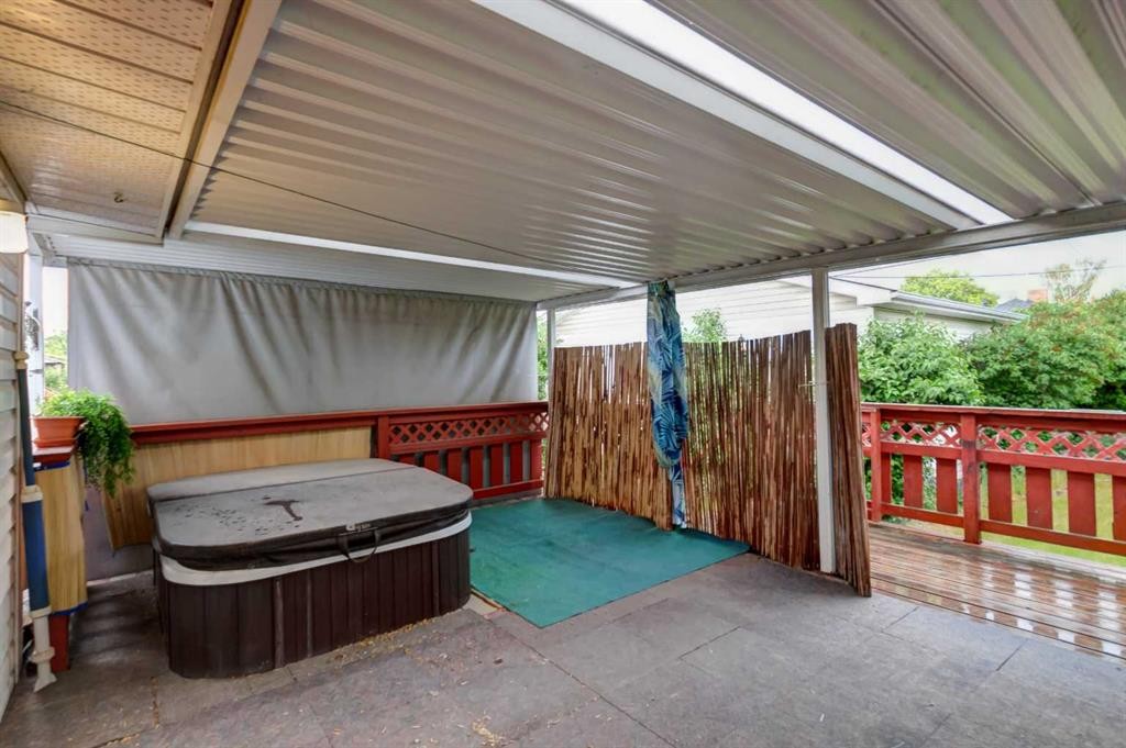 7412 22 Street Se, Calgary, AB - Outdoor With Exterior
