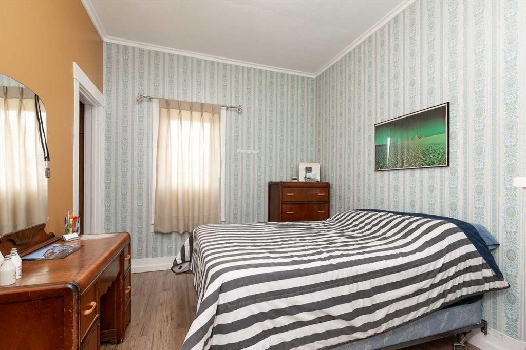 606 5 Street, Warner, AB - Indoor Photo Showing Bedroom