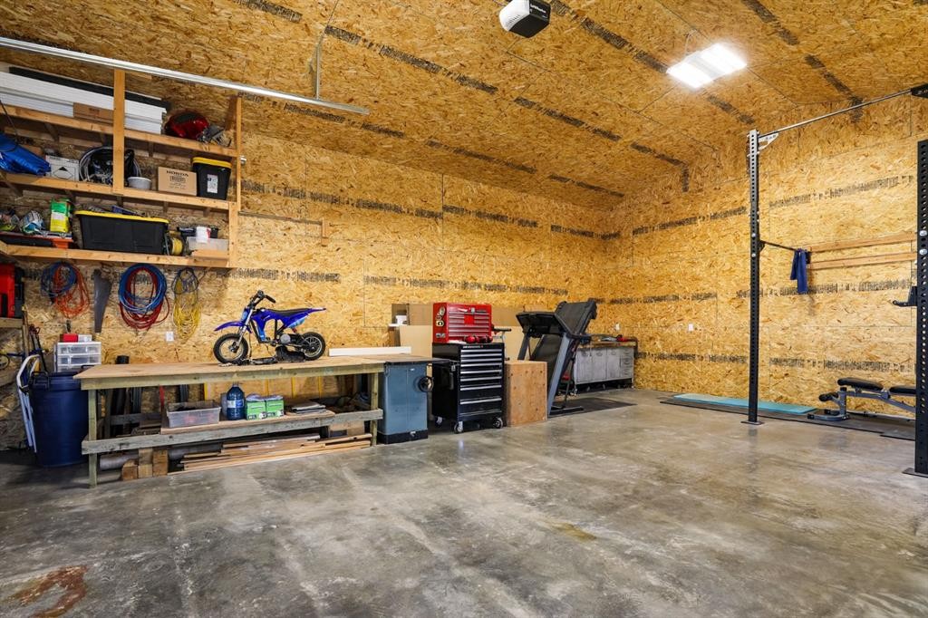 372 E 1 Avenue North, Magrath, AB