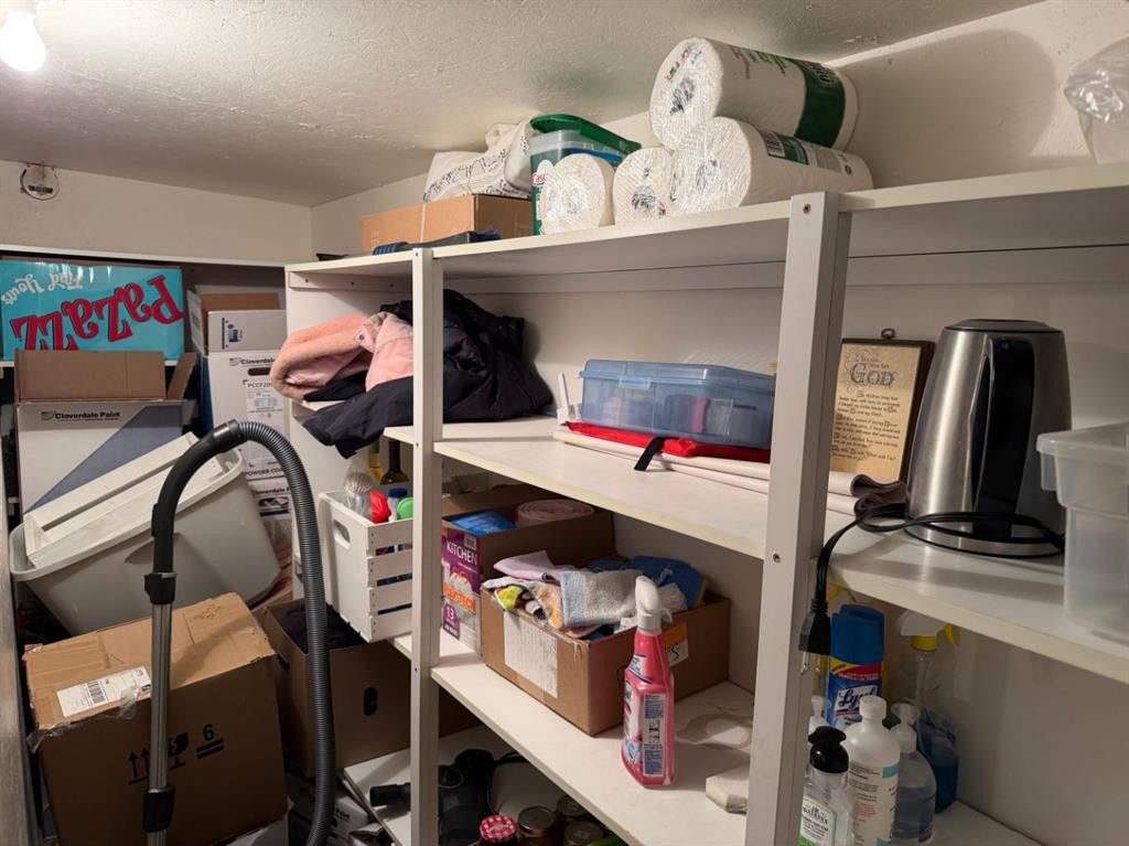 526 51 Avenue, Coalhurst, AB
