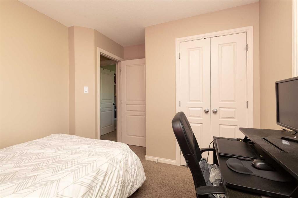 87 Keystone Terrace West, Lethbridge, AB