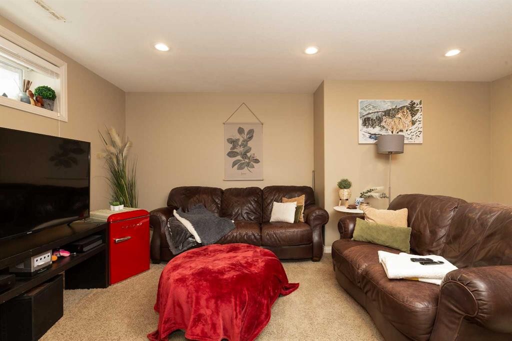 87 Keystone Terrace West, Lethbridge, AB