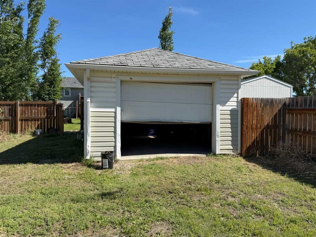 127 2 Avenue North, Vauxhall, AB