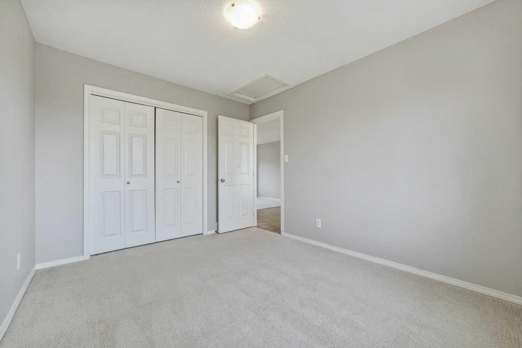 3-105 Silkstone Road West, Lethbridge, AB
