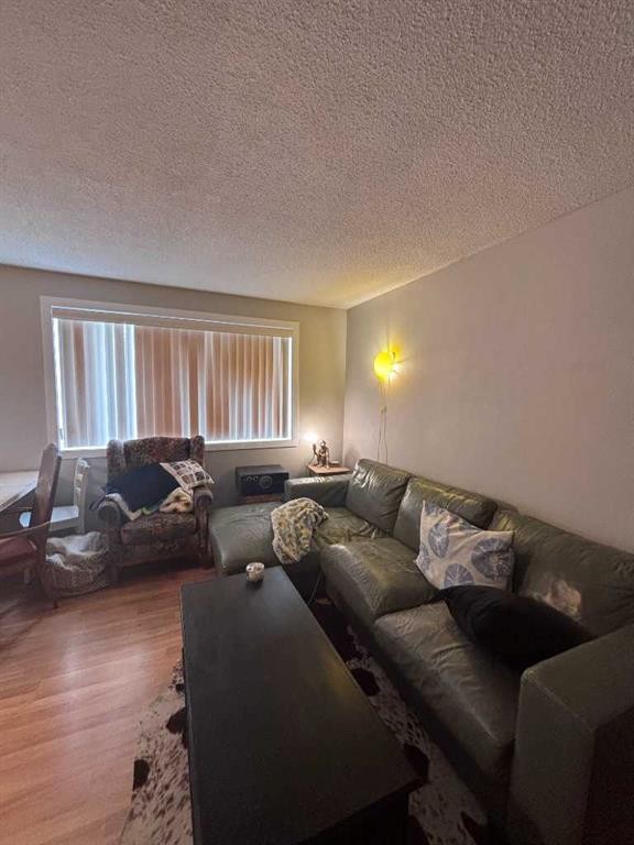 62 Carleton Road West, Lethbridge, AB