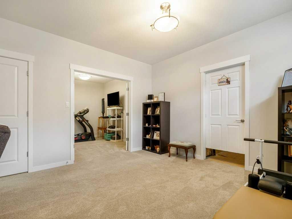1-322 Northlander Bend West, Lethbridge, AB - Indoor