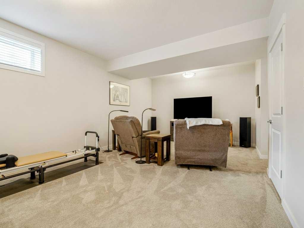 1-322 Northlander Bend West, Lethbridge, AB - Indoor