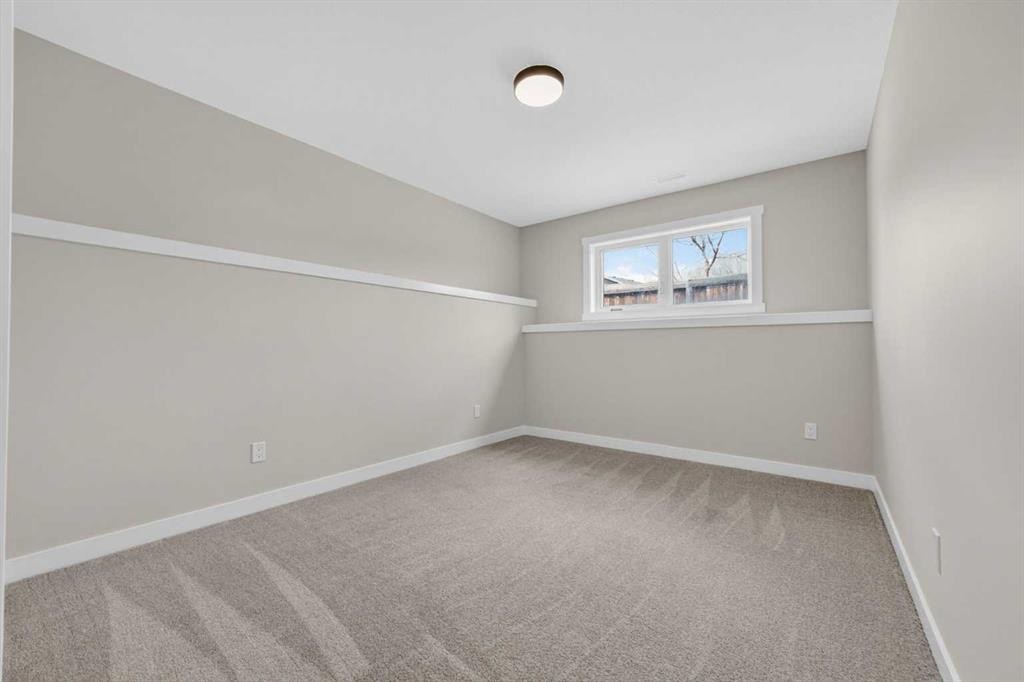 74 Riverpark Boulevard West, Lethbridge, AB - Indoor Photo Showing Other Room