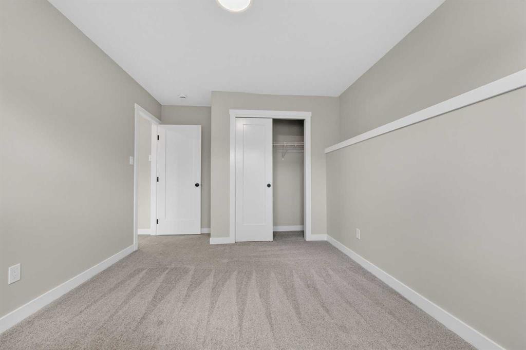 74 Riverpark Boulevard West, Lethbridge, AB - Indoor Photo Showing Other Room