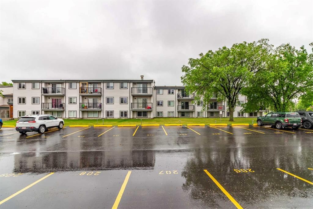 204B-295 Columbia Boulevard West, Lethbridge, AB