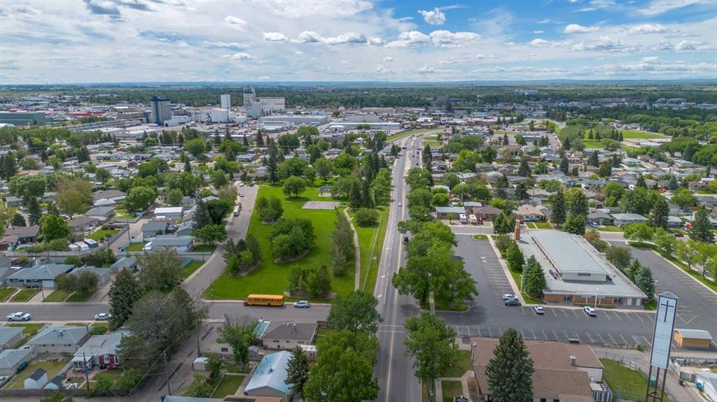 2305 7 Avenue North, Lethbridge, AB
