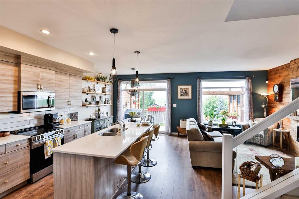 874 Greywolf Run North, Lethbridge, AB
