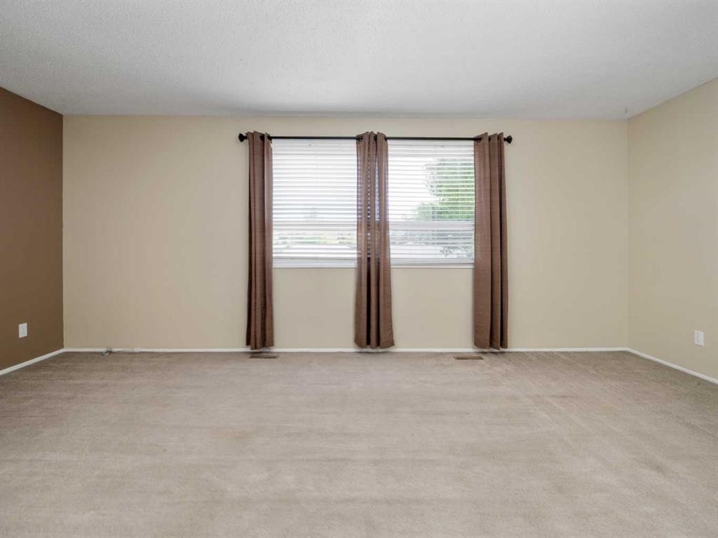 2-269 Laval Boulevard West, Lethbridge, AB