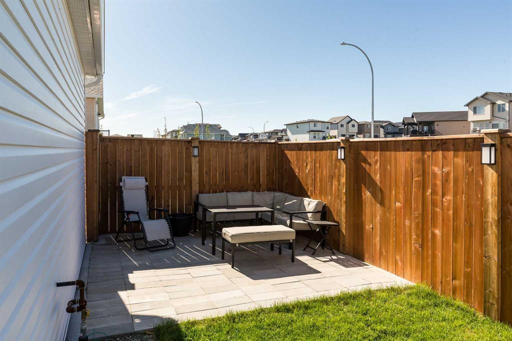 80 Blackwolf Lane North, Lethbridge, AB