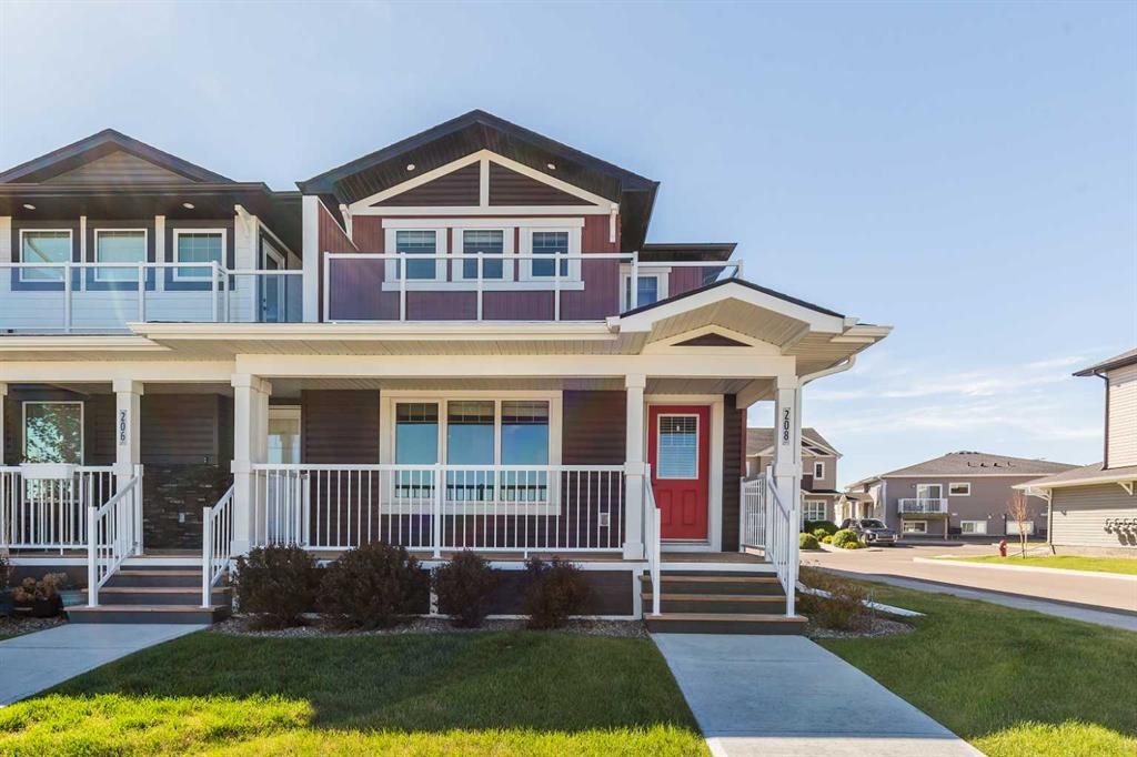 208-210 Firelight Way West, Lethbridge, AB
