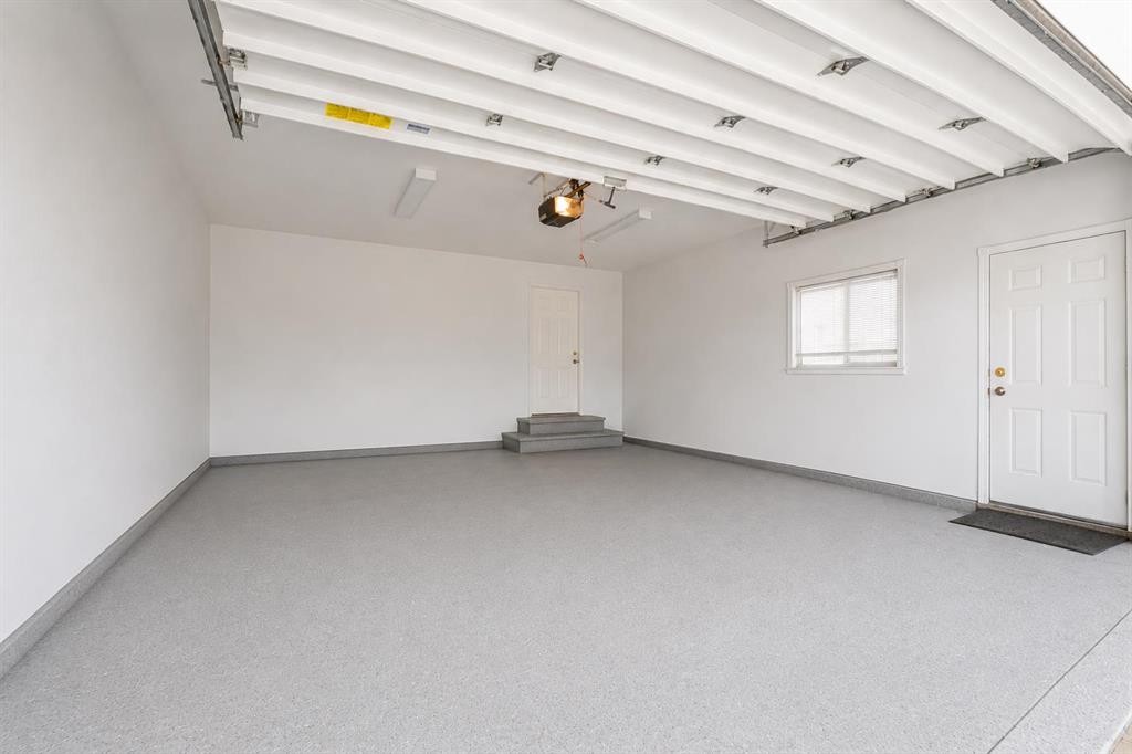 5205 55 Street, Taber, AB - Indoor Photo Showing Other Room