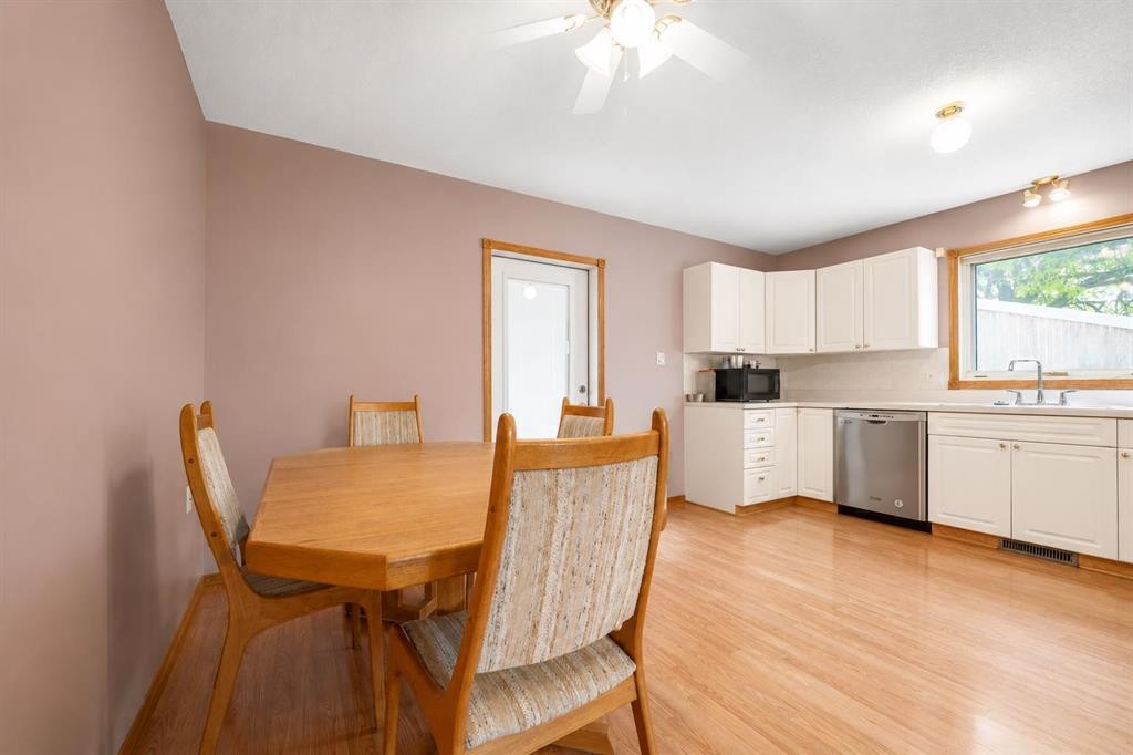 5205 55 Street, Taber, AB - Indoor