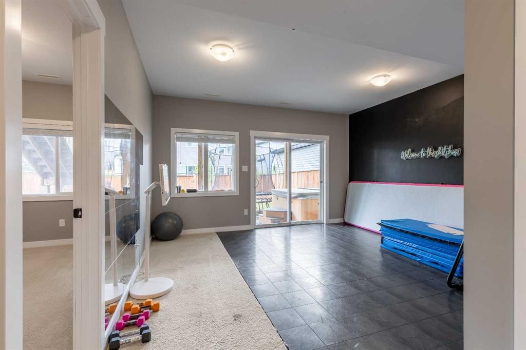 575 Moonlight Lane West, Lethbridge, AB