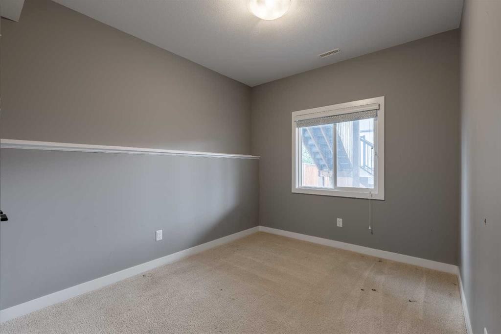 575 Moonlight Lane West, Lethbridge, AB