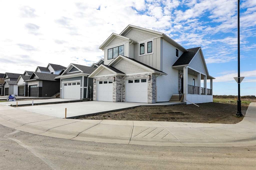 570 Malahat Green West, Lethbridge, AB