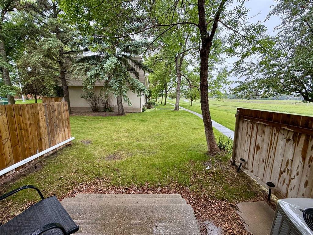 20-115 Lafayette Boulevard West, Lethbridge, AB